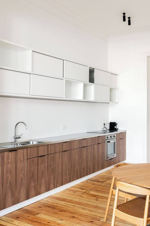 Apartment, 1 Bedroom, Balcony, City View | Interior