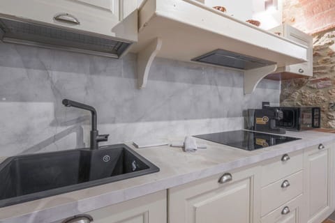 Autumn, Kitchen, Spring, Summer