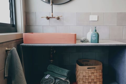 Standard Room, Park View | Bathroom | Hair dryer, slippers, towels, soap