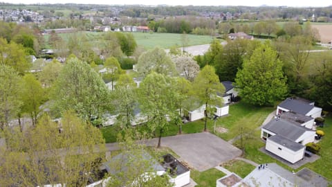 Bungalowpark Simpelveld - Schakel 24 EEZZ Resort park