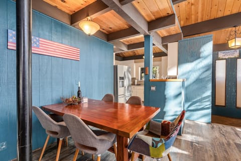 House, 3 Bedrooms | Dining