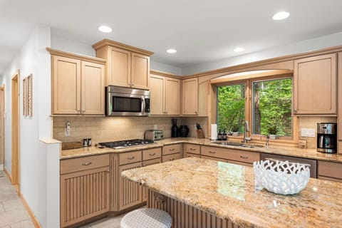 Forest-to-table feels in a chef-worthy space