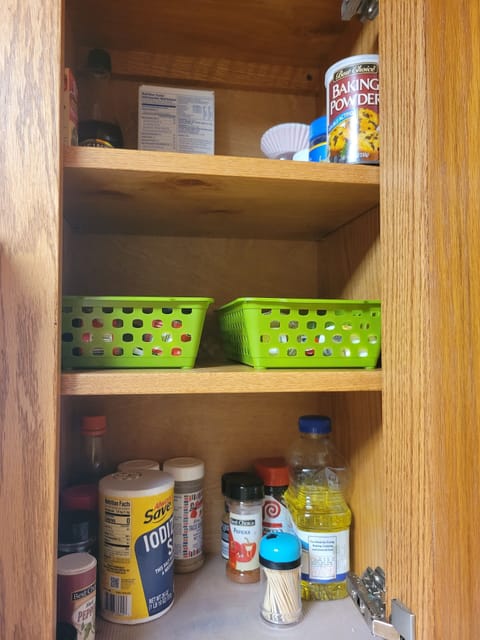 Spices, oils, don't bring your own!