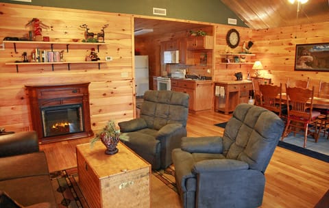 The living/dining room is spacious and comfy!