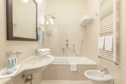 Standard Double Room, Balcony | Bathroom | Free toiletries, hair dryer, bathrobes, slippers