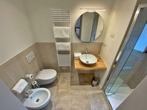 Standard Room | Bathroom | Free toiletries, hair dryer, slippers, bidet