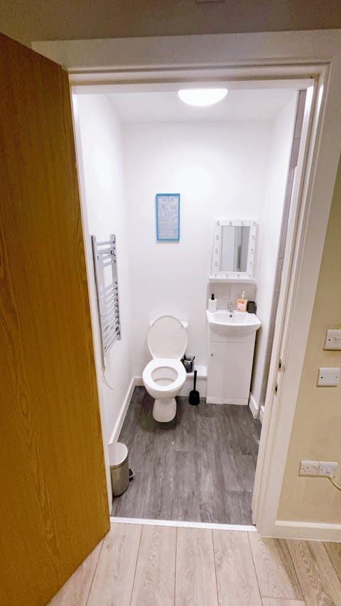 Shared Dormitory, 1 Bedroom, Smoking, Balcony | Bathroom