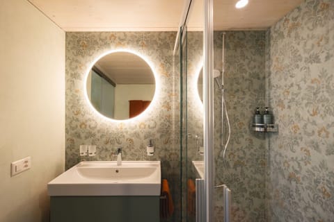 Comfort Room | Bathroom | Shower, hair dryer, towels, soap