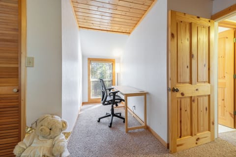 Dedicated work area in bunk room