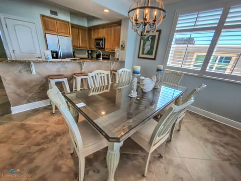 Azure #601 Dining Area