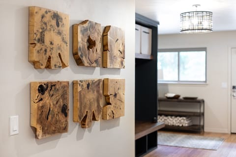 Entry way- Lower level