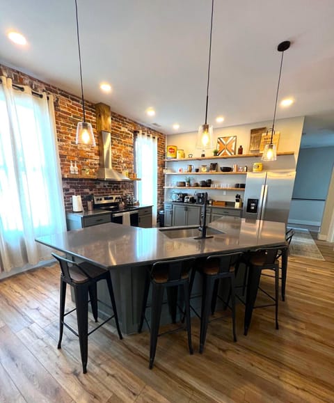 461876848 888023636598175 742765923790998436 n