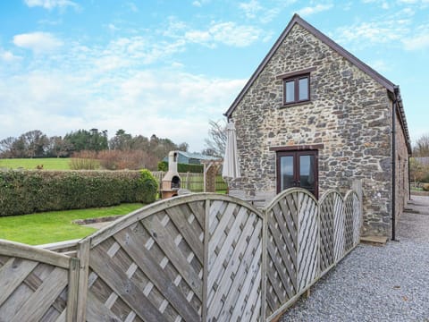 Exterior | Woodpecker Barn, Ipplepen