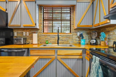 Fully equipped kitchen with everything you need.