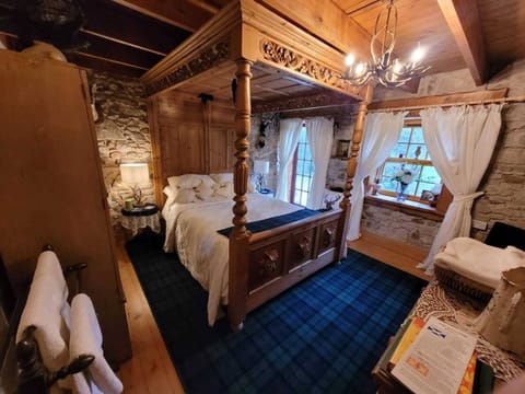 Cottage | 2 bedrooms, iron/ironing board, free WiFi, bed sheets