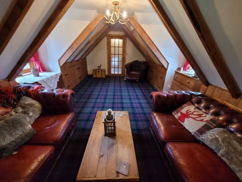 Cottage | Living area | TV, fireplace