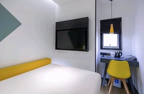 Basic Double Room | Free WiFi