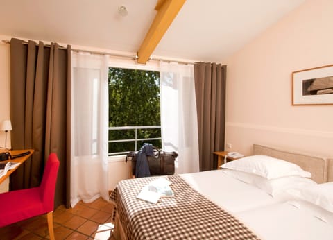 Standard Double or Twin Room | Premium bedding, minibar, in-room safe, individually decorated