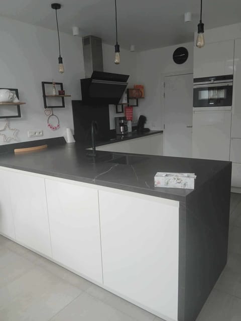 Goed uitgeruste keuken.