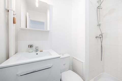 Studio Rénové 2 personne République Bastille Paris 11