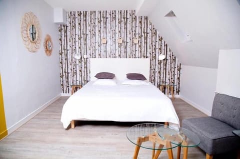 Classic Double Room, 1 Double Bed | Soundproofing, iron/ironing board, free WiFi