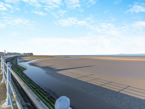 Exterior | Sand Dune - Eden Bay Serviced Apartments, Morecambe
