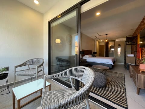 Studio Suite, Balcony, City View | Free WiFi