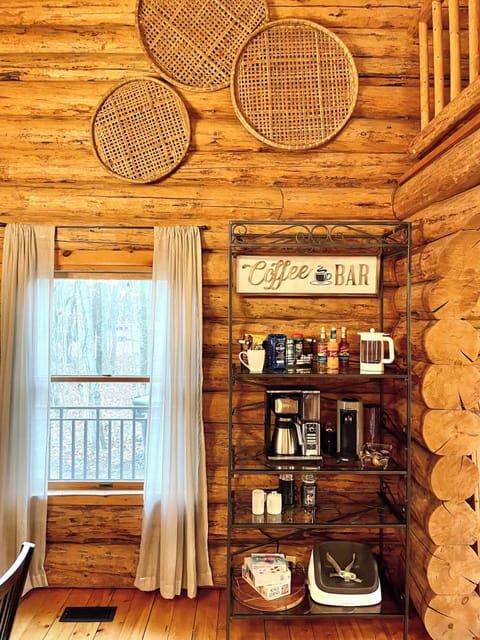 Can't you see yourself enjoying this nice cup of espresso? Coffee bar; Nespresso maker & pods; traditional coffee maker