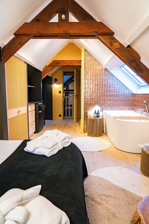 Comfort Apartment, Garden View | 1 bedroom, individually decorated, individually furnished, free WiFi