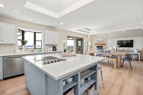 Kitchen island