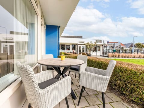 Apartment, Residential Area, Condominium, Commercial Building, Mixed-Use, Parking, Family Car, Balcony, Brutalist Architecture