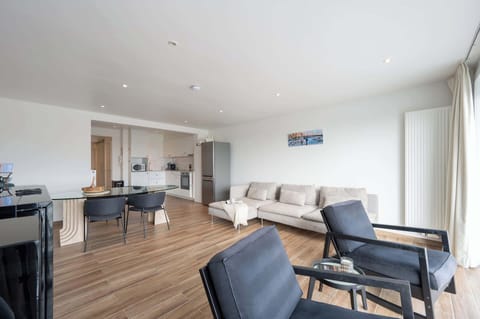 Spacious and bright living room