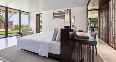Suite (Beach) | Premium bedding, minibar, in-room safe, blackout drapes