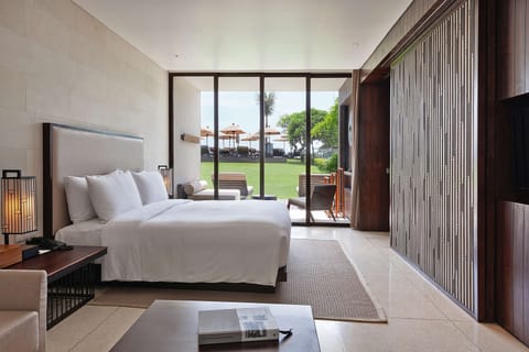 Suite, Terrace | Premium bedding, minibar, in-room safe, blackout drapes