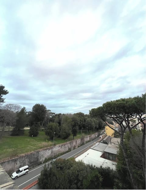 Tempur-Pedic beds, desk, bed sheets