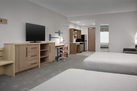 In-room safe, desk, laptop workspace, blackout drapes