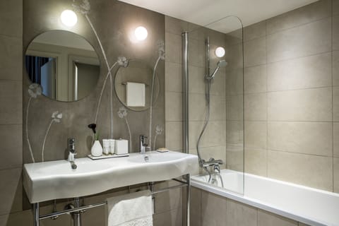 Panoramic Room, Terrace | Bathroom | Free toiletries, hair dryer, bathrobes, slippers