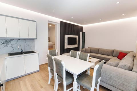 Luxury Quadruple Room | Free WiFi