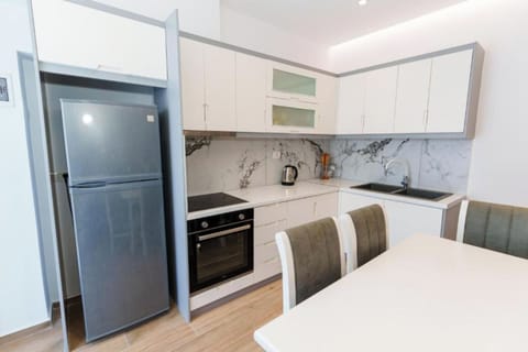 Luxury Quadruple Room | Private kitchen