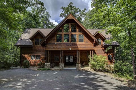 Welcome to your private retreat in Gatlinburg, TN. Nestled in a peaceful neighborhood, this cabin offers the perfect escape your entire group will love.