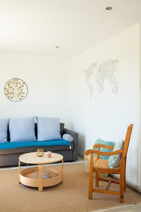 Classic Apartment, Patio | Living area