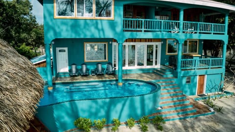 Toucan Dance Villa - 3BR Beachfront w/Pool & Ocean Views (4596)