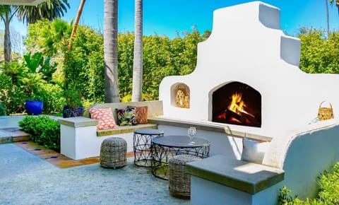 Welcome! Enjoy The Large Patio and Yard.