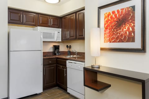 Studio Suite, 1 King Bed, Kitchen | Private kitchen | Full-size fridge, microwave, stovetop, dishwasher