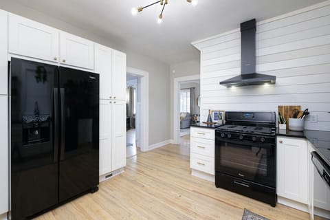Modern meets cozy in this stunning kitchen.  Everything is in perfect harmony.