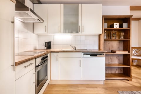 Apartment, Smoking | 2 bedrooms