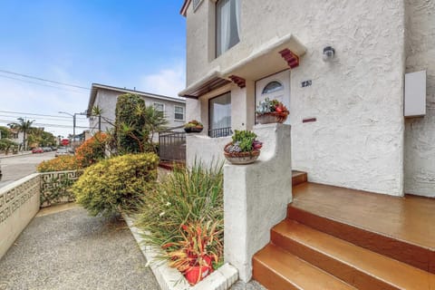 Front of the building. Your unit is to the left, with your own patio to enjoy your morning coffee!