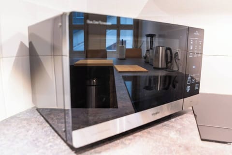 00d3b1dc 5b26 4a09 9749 e86a9f6dbd60