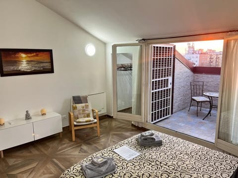 Deluxe Triple Room, City View | Laptop workspace, free WiFi