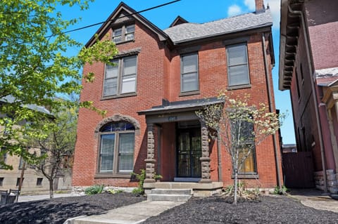 Exterior: Welcome to your home away from home with a charming and inviting exterior.